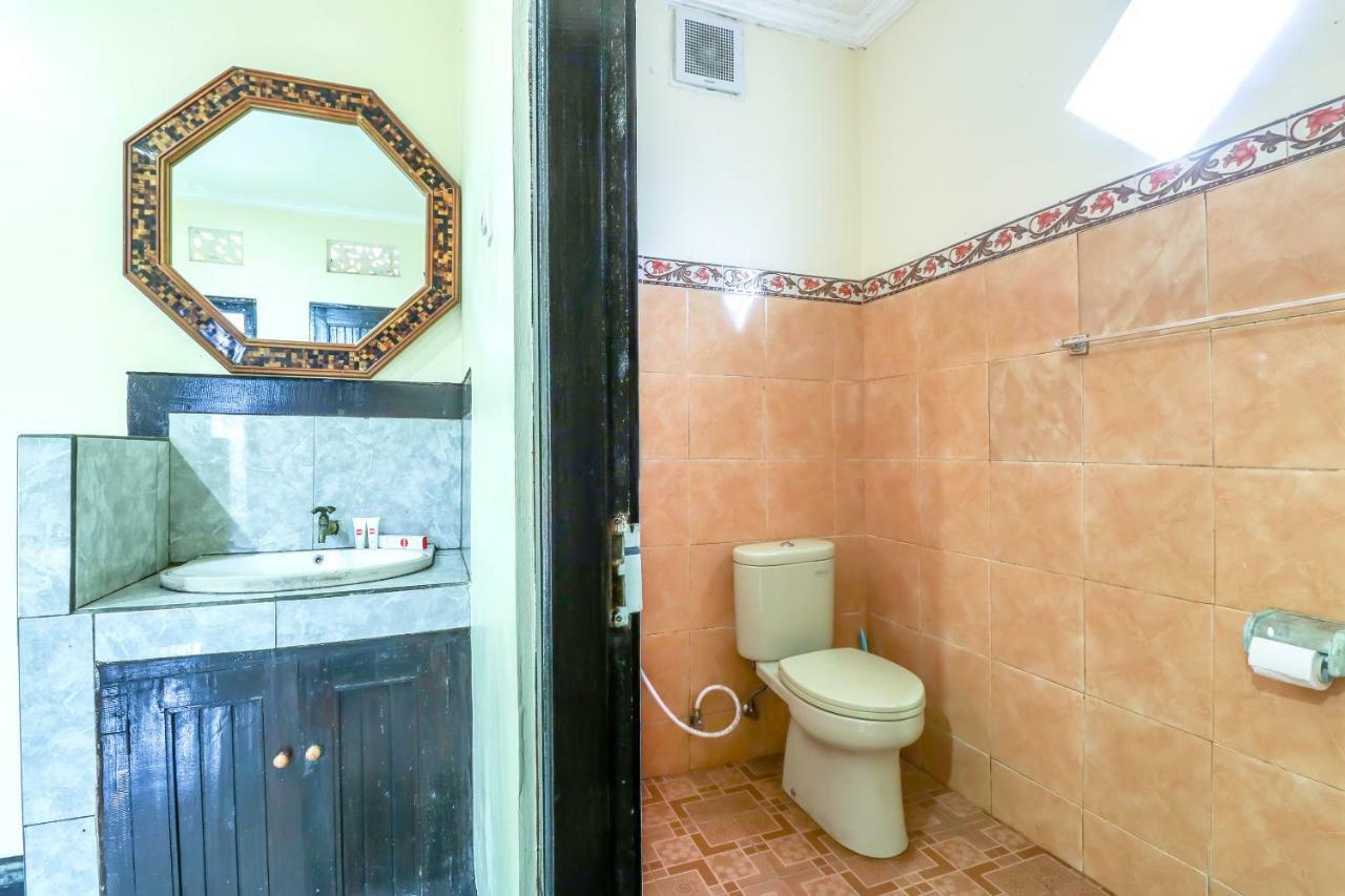 Oyo 1166 Hotel Melati 2 Бедугул Екстериор снимка